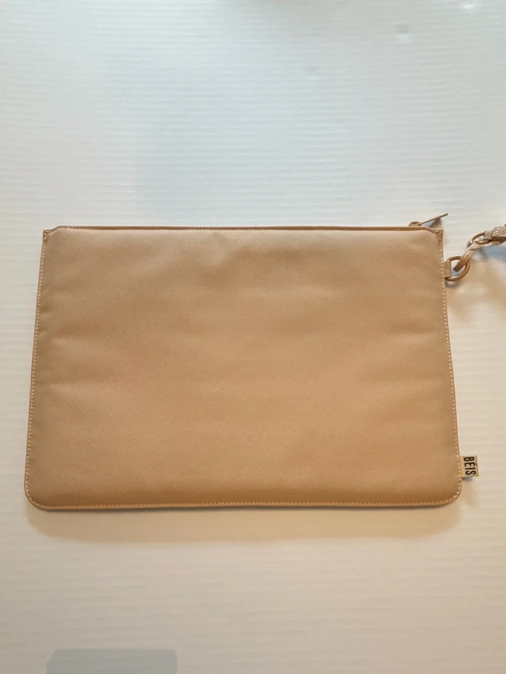 NWT - BEIS The Beisics Laptop Case in Beige